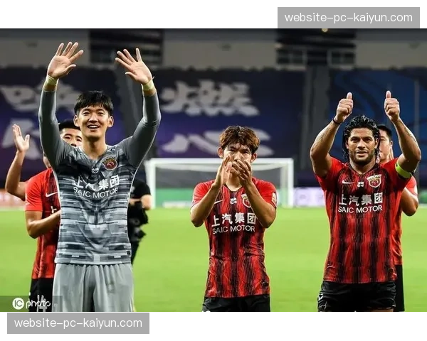 特鲁瓦少帅:讲述带领平均年龄最轻球队保级的挑战 特鲁瓦少帅:讲述带领平均年龄最轻球队保级的挑战