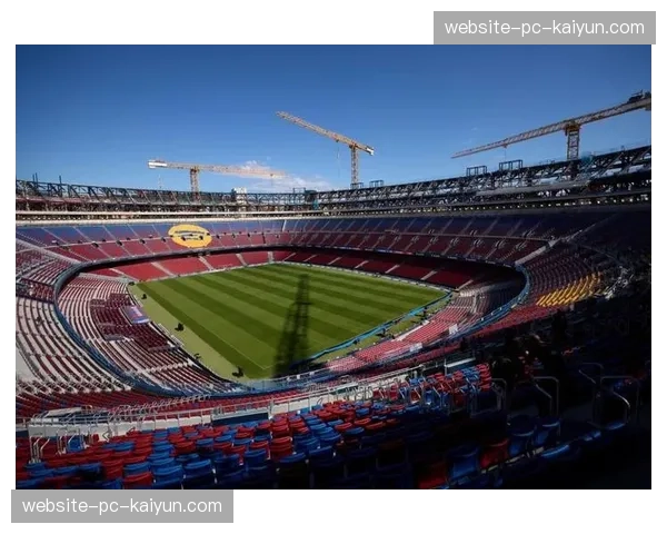 诺坎普球场出现巨型TIFO,巴萨球迷致敬俱乐部成立125周年 诺坎普球场出现巨型TIFO,巴萨球迷致敬俱乐部成立125周年